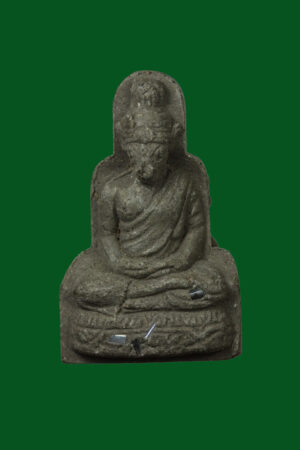 ฤาษีเนื้อผงใบลานฝังพลอย ไม่ทราบที่